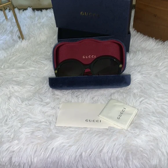 Authentic Gucci Solstice Sunglasses display picture 1